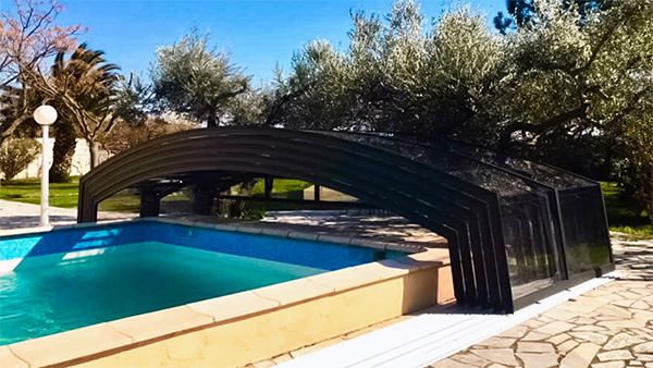 Flaches Pooldach Aluna® Variant Light