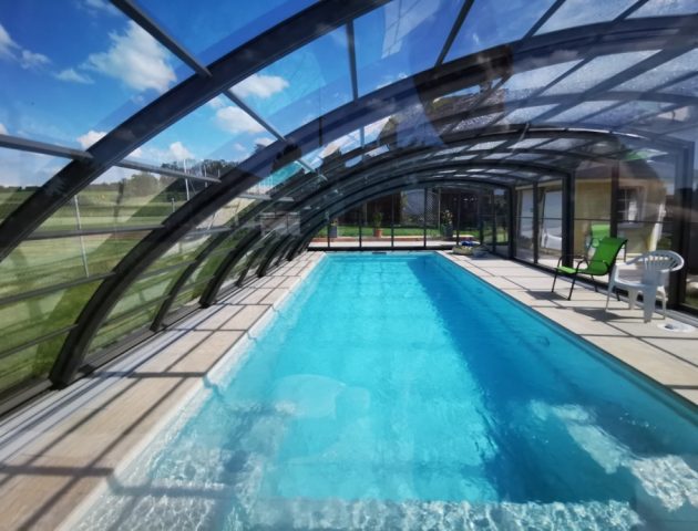 Hohe Poolhalle Aluna® Delta II