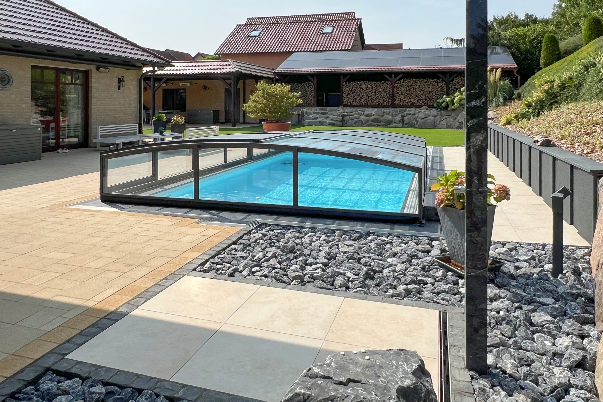 Niedrige Poolhalle Aluna® Comfort
