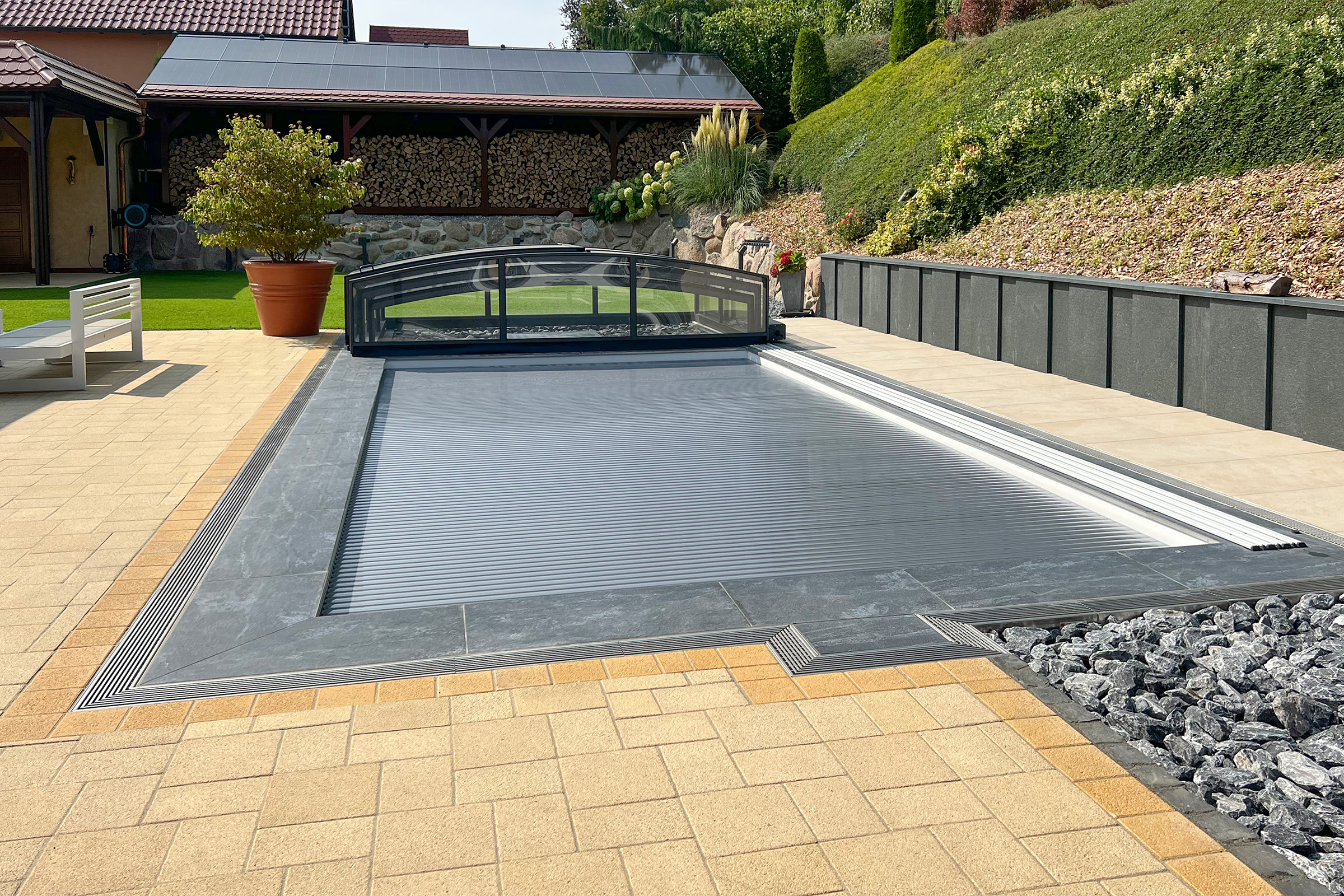 Schwimmbadüberdachung Aluna® Comfort R1