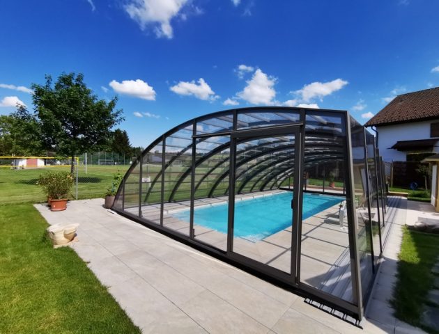 Hohe Poolhalle Aluna® Delta II