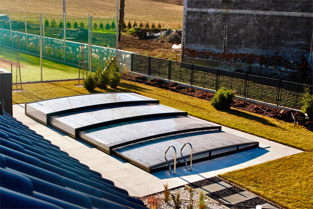 Flaches Pooldach Aluna® Exclusive Line R1