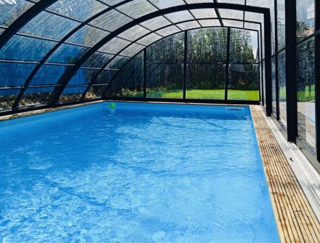 Schwimmbadüberdachung Aluna® Delta II